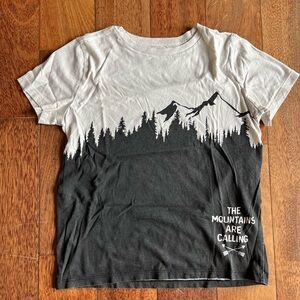Gymboree Black and White Short Sleeve Tee with Mountain Design